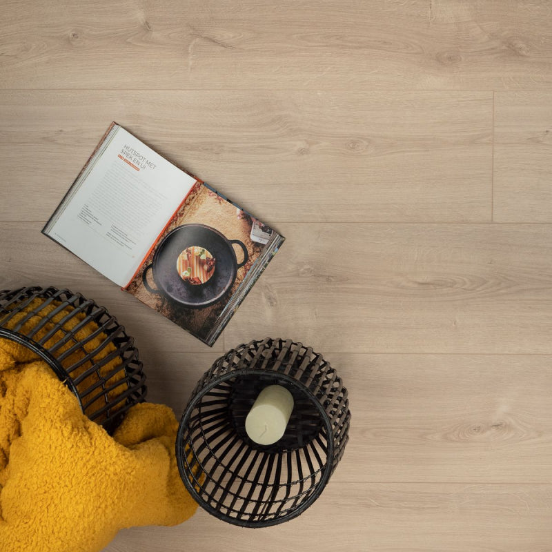 Laminaat DD Extra lange plank Jasmijn 8 mm, 24,3 cm, 4V